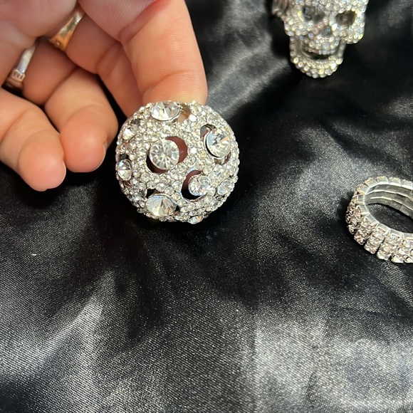 Stage Jewelry - Picture 3 of 5